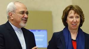 C'est la première fois depuis 2008 et la visite de Javier Solana qu'un chef de la diplomatie européenne se rend à Téhéran. Mme Ashton joue un rôle central dans les discussions nucléaires actuelles.