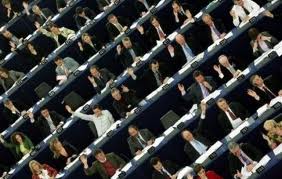 L'égalité de rémunération homme-femme rejetée au Parlement européen